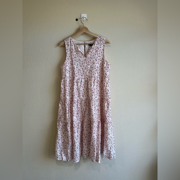 BANANA REPUBLIC Red and White Floral Tiered Linen Blend Dress Petite M cottages - Picture 1 of 7